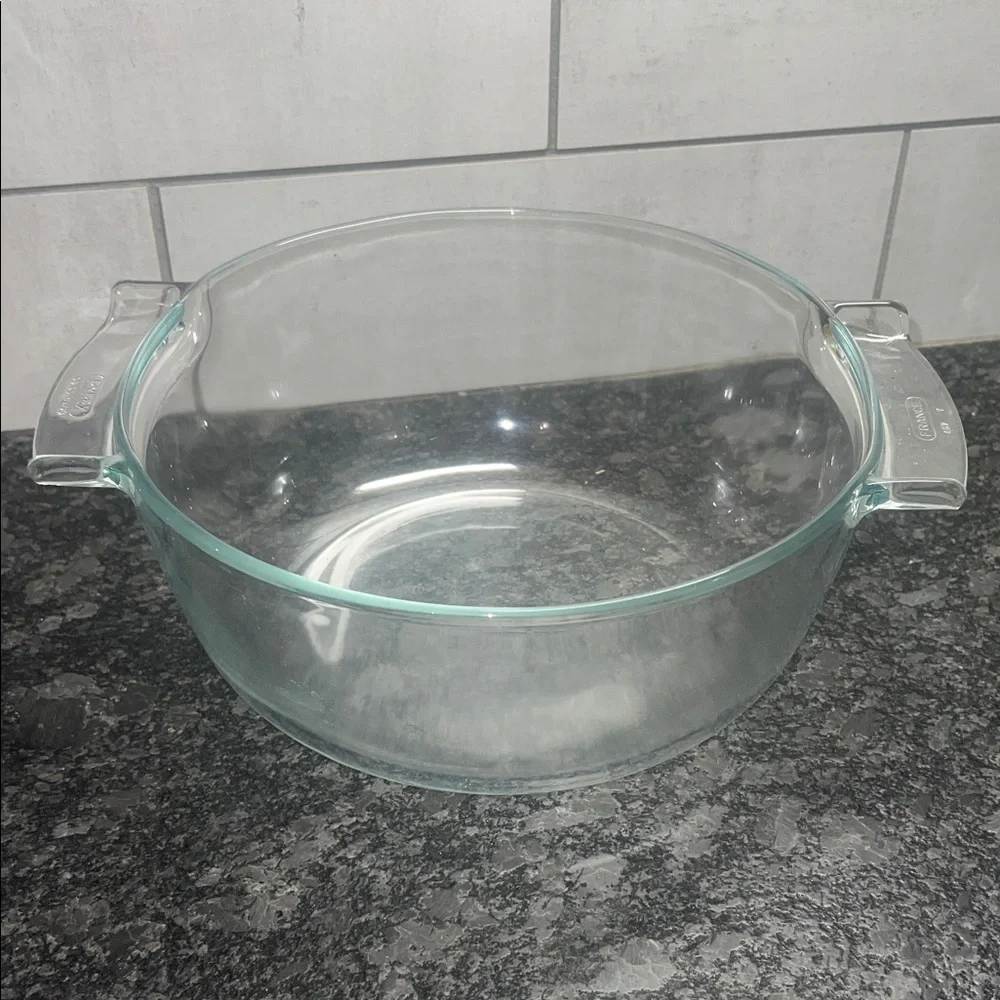 Pyrex FRANCE Clear Glass Baking Dish with Handles #457 2qt